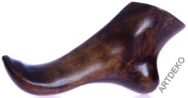 holzpraesenter_fuss_links_dunkel_160810003800494